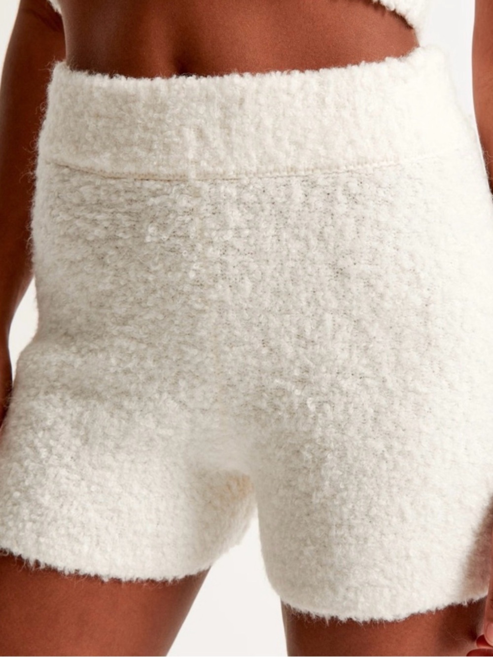 SKIMS Cozy Shorts - S/M